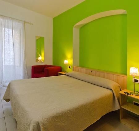 B&B Alle Porte Di San Giovanni Roma Habitación foto