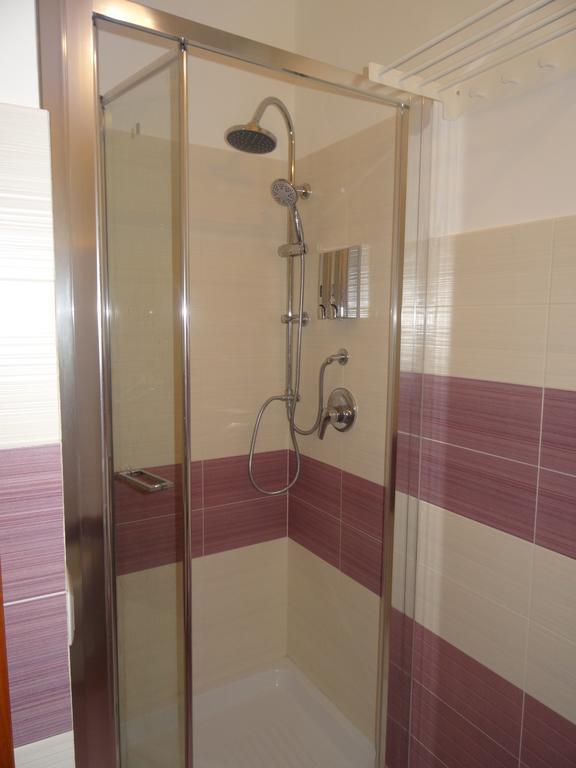 B&B Alle Porte Di San Giovanni Roma Habitación foto